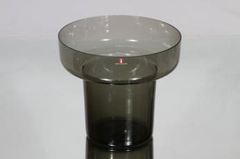 Iittala Viola maljakko, harmaa, suunnittelija Lisa Johansson-Pape,