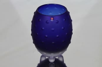 Iittala Major maljakko, sininen, suunnittelija Tiina Nordström,
