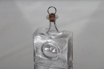 Iittala Mini karahvi, kirkas, suunnittelija Tapio Wirkkala, pieni