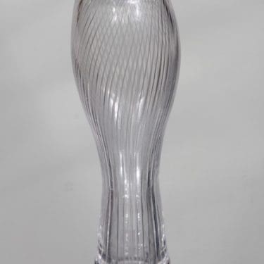 Iittala Varsanjalka taide-esine, kirkas, suunnittelija Tapio Wirkkala, pieni, viivahiottu, signeerattu