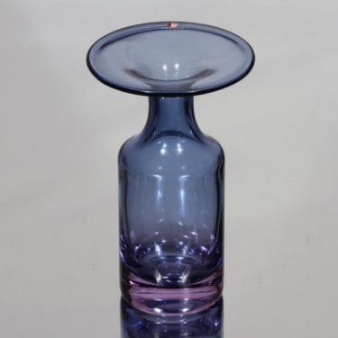 Iittala 3539 taide-esine, neodymi, suunnittelija Tapio Wirkkala, signeerattu
