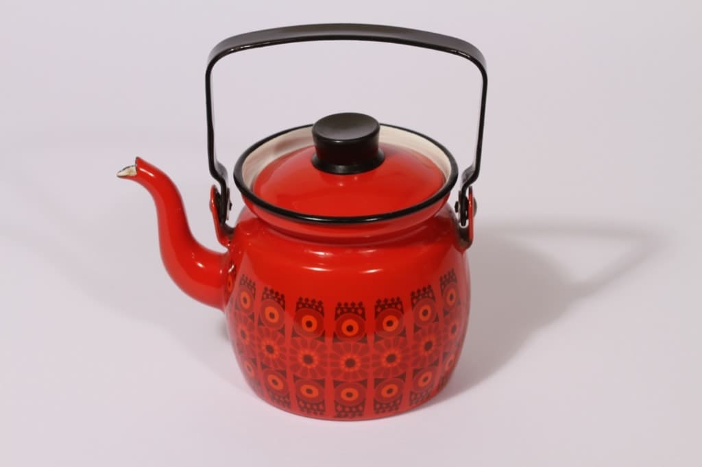 Finel Kehrä kahvipannu, 0.6 l, suunnittelija Raija Uosikkinen, 0.6 l, pieni, serikuva, retro