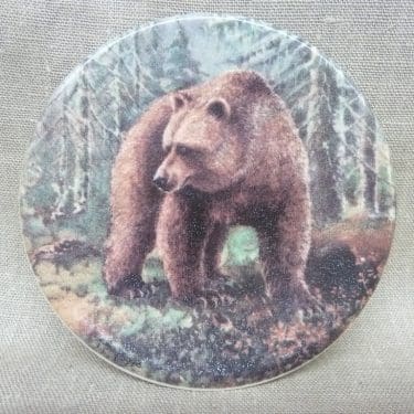 Arabia decorative plate, Karhu, designer Kimmo Pälikkö, small, silk screening, animal theme