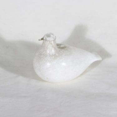 Nuutajärvi koristelintu, Riekko, suunnittelija Oiva Toikka, Riekko, signeerattu