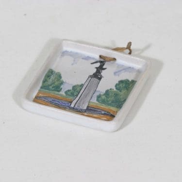 Kupittaan savi decorative plate, signed, small