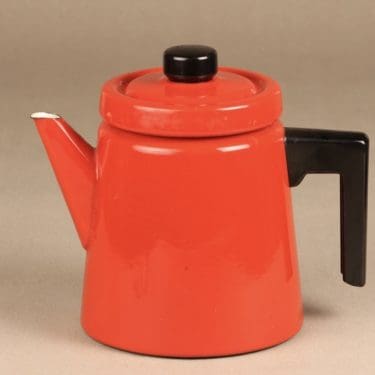 Finel Pehtoori kahvipannu, 1,5 l, suunnittelija Antti Nurmesniemi, 1,5 l
