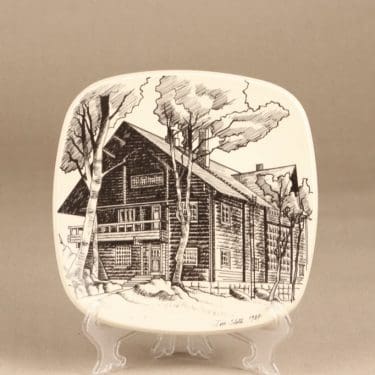 Arabia Halosenniemi wall plate designer Tove Slotte