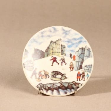 Arabia wall plate, Suomalaiset Jäämeren rannalla, designer Andreas Alariesto