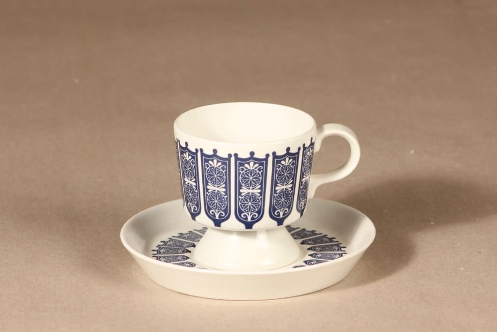 Arabia Rukinlapa coffee cup designer Raija Uosikkinen