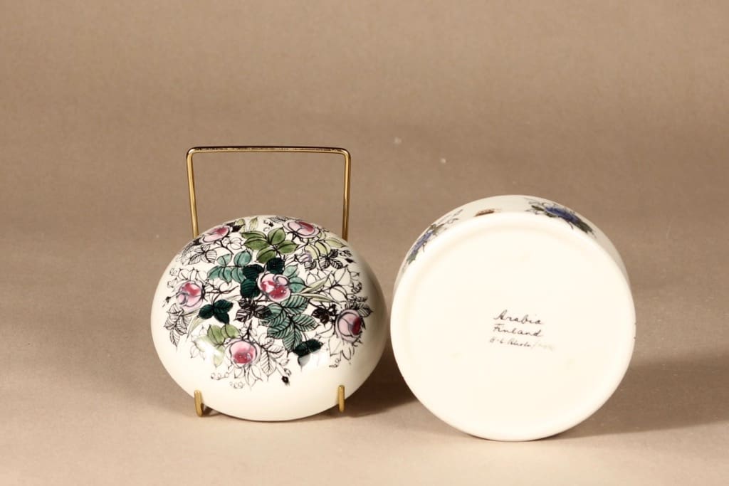 Arabia Jar with lid designer Hilkka-Liisa Ahola 2