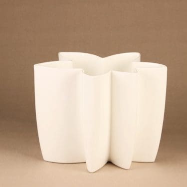 Arabia Carambola vase, white designer Heikki Orvola