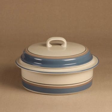 Arabia Uhtua casserole with lid designer Inkeri Leivo