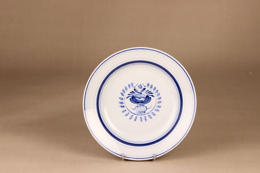 Arabia Blue Rose soup plate 21.7 cm, designer Svea Granlund, hand-painted, flower decoration, 2