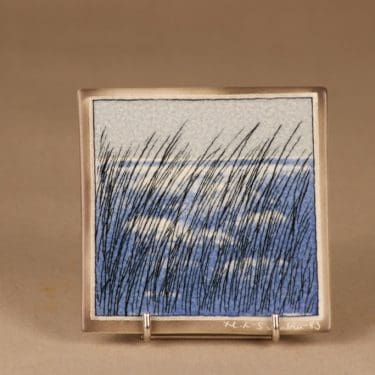Arabia wall plate Wind in the Rushes designer Heljä Liukko-Sundström
