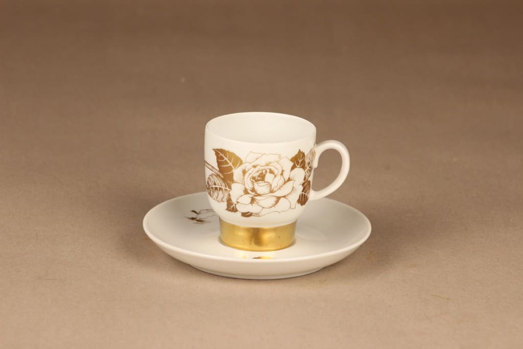 Arabia Kultaruusu coffee cup and plates designer Raija Uosikkinen 2