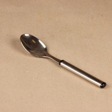 Hackman Elegia spoon designer Ahti Majuri