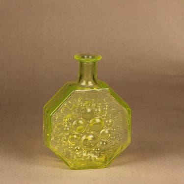 Riihimäen lasi Stella Polaris bottle, yellow designer Nanny Still