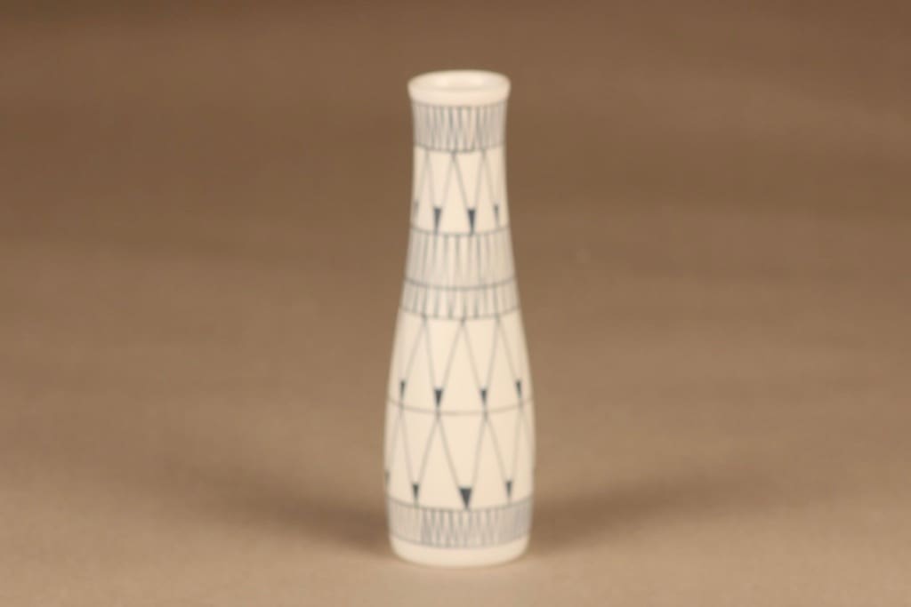 Arabia vase, hand-painted designer Esteri Tomula