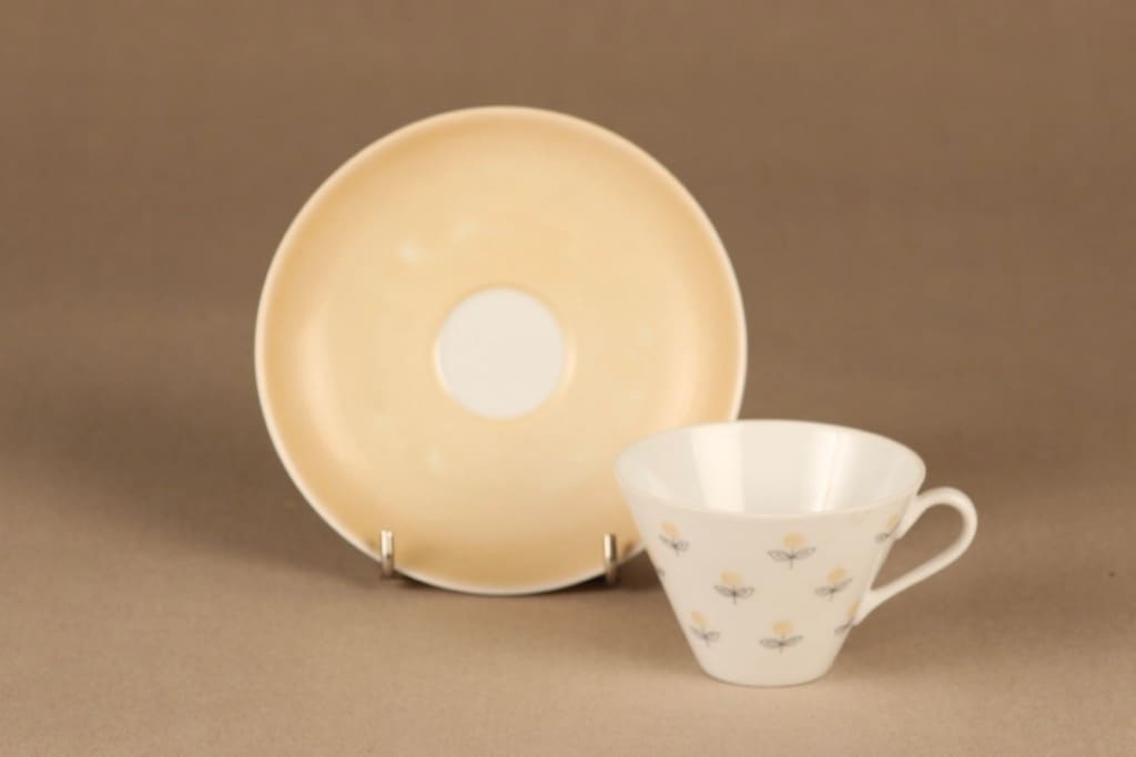 Arabia Monica coffee cup, hand-painted designer Esteri Tomula 2