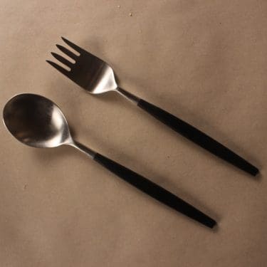 Fiskars Lion salad servers designer Bertel Gardberg