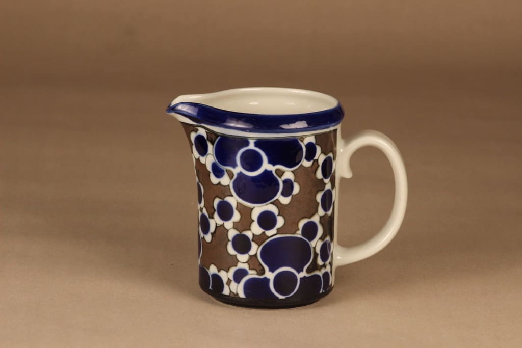 Arabia Saara kaadin, 1 l, suunnittelija Anja Jaatinen-Winquist, 1 l, erikoiskoriste, retro