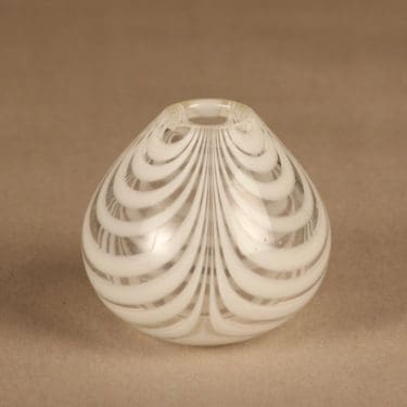 Kumela vase, filigree designer Maija Carlson