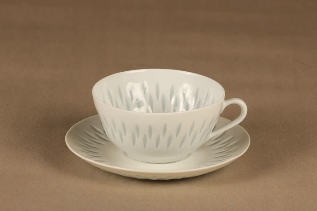 Arabia Rice porcelain tea cup and plates (2) designer Friedl Holzer-Kjellberg 2