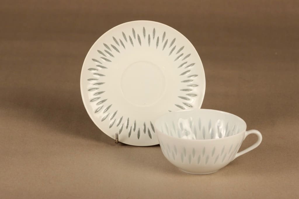 Arabia Rice porcelain tea cup and plates (2) designer Friedl Holzer-Kjellberg 3