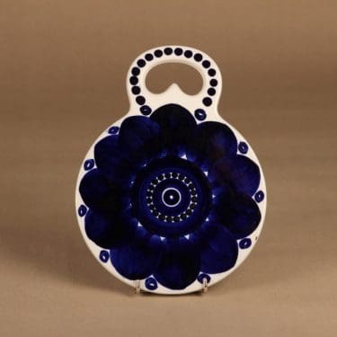 Arabia Valencia clipping board, hand-painted designer Ulla Procope
