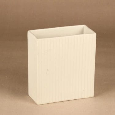 Arabia 402 vase designer unknown