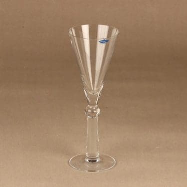Nuutajärvi Lili white wine glass, 16 cl designer Heikki Orvola