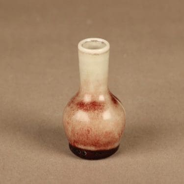 Arabia vase, miniature designer Friedl Holzer-Kjellberg