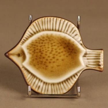 Arabia Kala wall plate brown, hand-painted designer  Gunvor Olin-Grönqvist