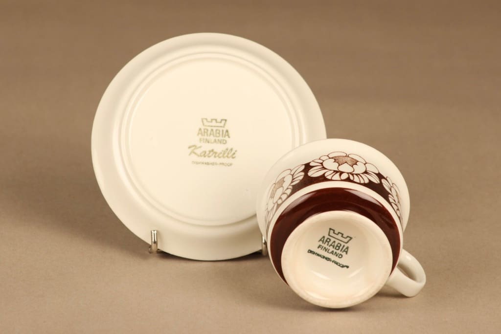 Arabia Katrilli coffee cup and plates designer Esteri Tomula 4