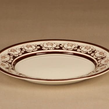 Arabia Katrilli dinner plate designer Esteri Tomula