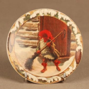 Arabia wall plate Elf and Broom designer Anders Olsson