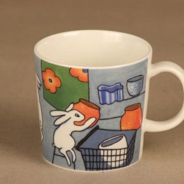 Arabia Teema mug Shopping Bunnies designer Heljä Liukko-Sundström