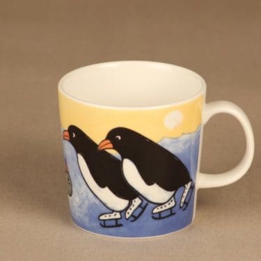 Arabia Teema mug Hupsista! designer Heljä Liukko-Sundström