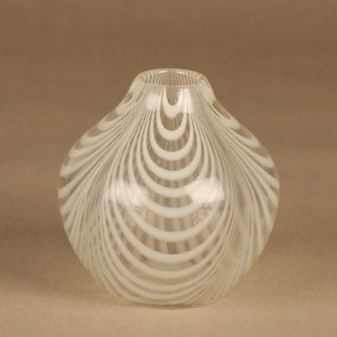 Kumela vase, filigree designer Maija Carlson