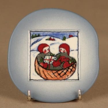 Arabia HLS wall plate In Korvatunturi designer Heljä Liukko-Sundström