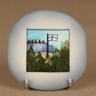Arabia HLS wall plate In Suomenniemi designer Heljä Liukko-Sundström