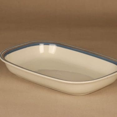 Arabia Uhtua oven pan designer Inkeri Leivo