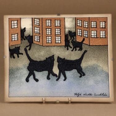 Arabia HLS wall plate Cats village designer Heljä Liukko-Sundström