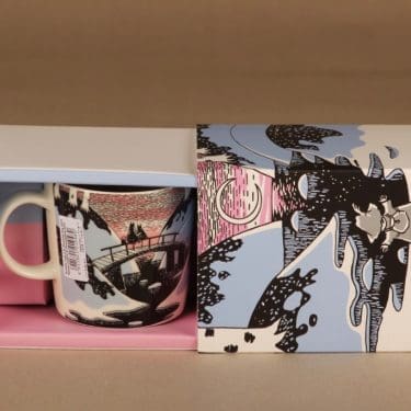Arabia Moomin mug Moomin day 2021 designer Tove Slotte