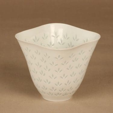 Arabia rice porcelain vase, white designer Friedl Holzer-Kjellberg