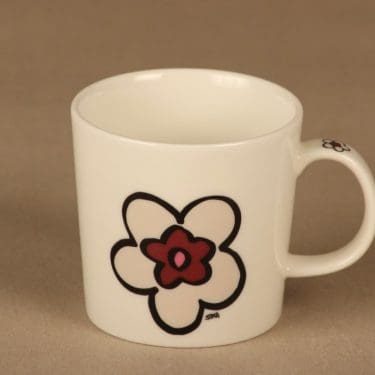 Arabia Teema Annual mug Majblomman 2012 designer Stina