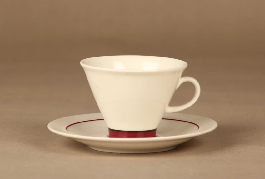 Arabia Harlekin Red hat coffee cup 15 cl designer Inkeri Leivo