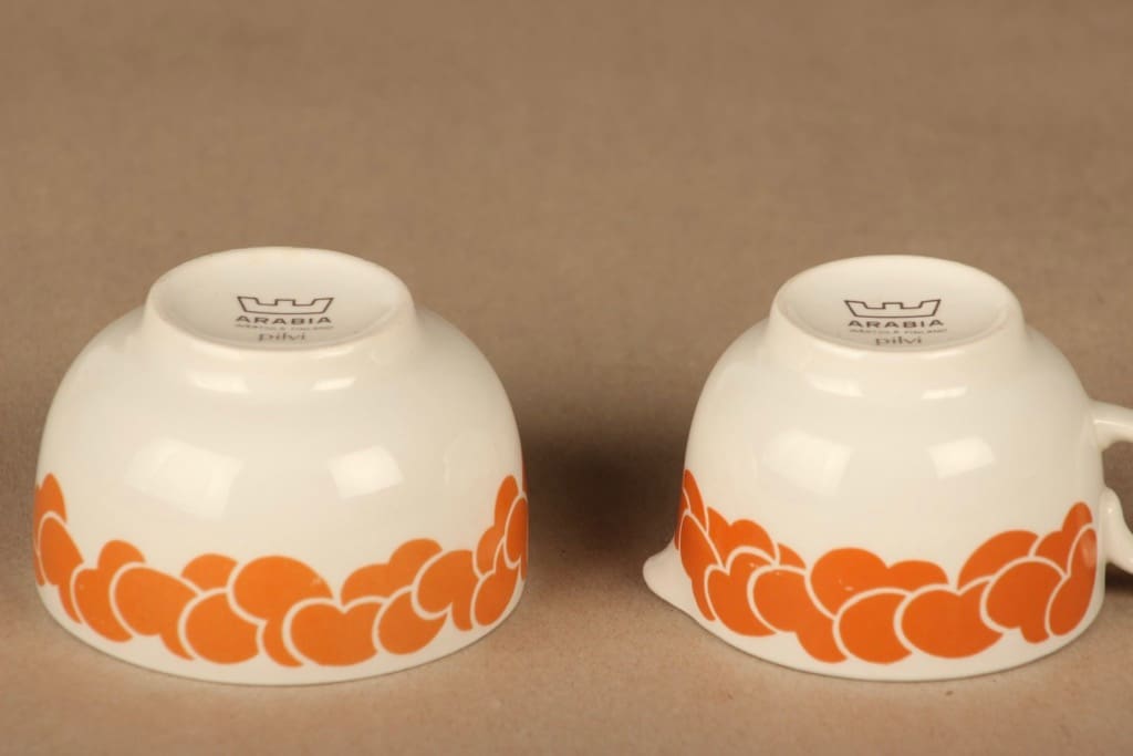 Arabia Pilvi sugar bowl and creamer, orange designer Göran Bäck 2