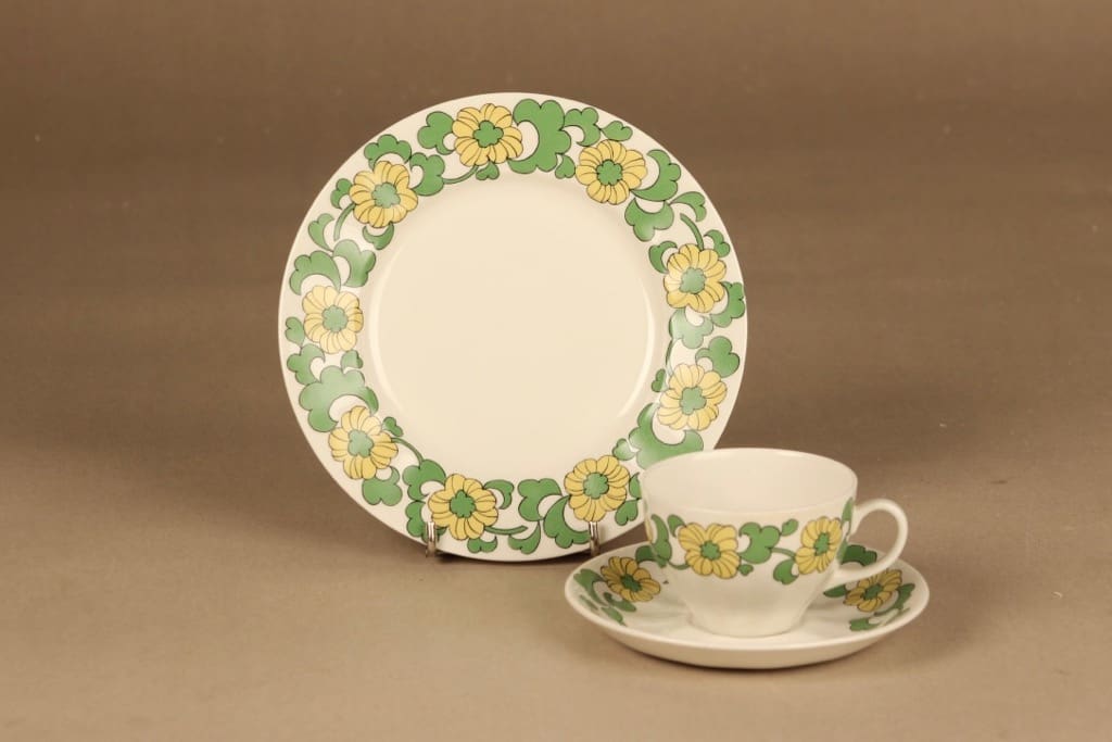 Arabia Petunia kahvikuppi ja lautaset(2), vihreä, keltainen, suunnittelija , kukka, retro