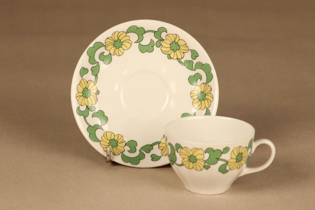 Arabia Petunia kahvikuppi ja lautaset(2), vihreä, keltainen, suunnittelija , kukka, retro kuva 3